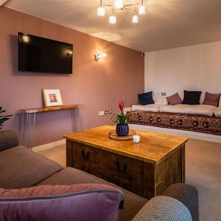 Lux Duplex Apartment 19Th Century Chapel Wakefield Centre 外观 照片