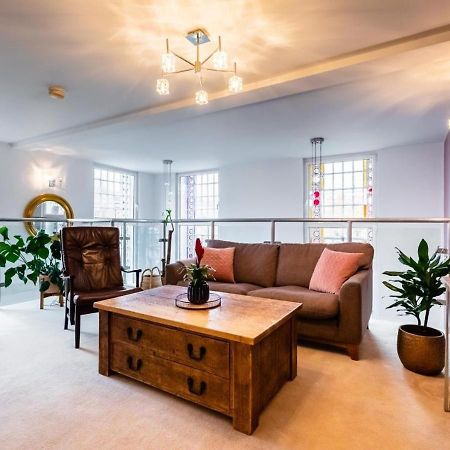 Lux Duplex Apartment 19Th Century Chapel Wakefield Centre 外观 照片