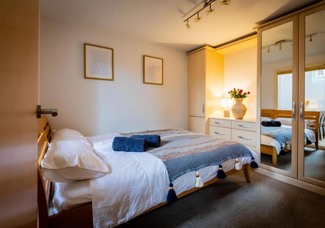 Lux Duplex Apartment 19Th Century Chapel Wakefield Centre 外观 照片