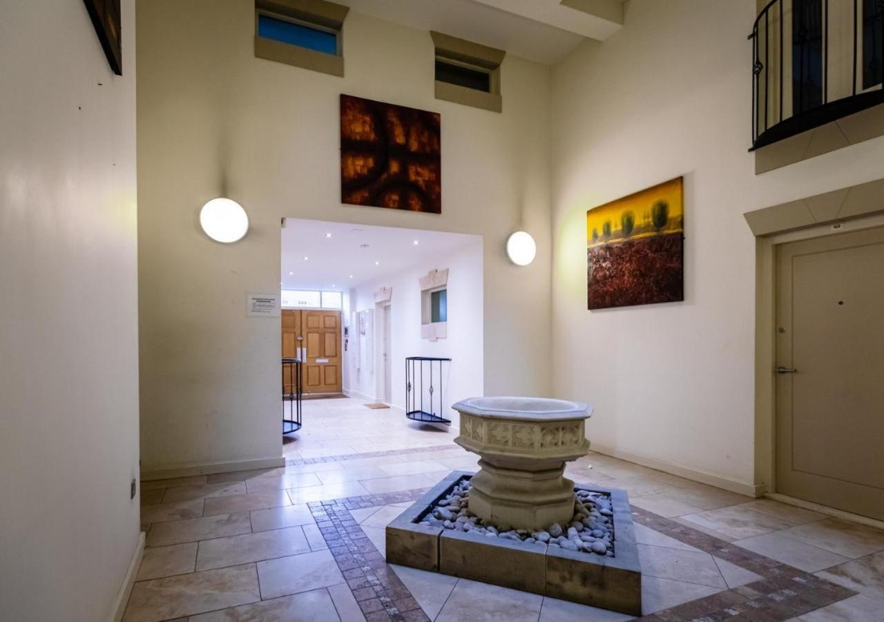 Lux Duplex Apartment 19Th Century Chapel Wakefield Centre 外观 照片